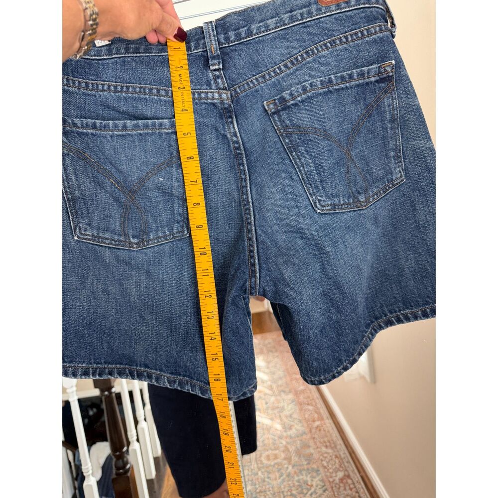 Classic Calvin Klein Denim Shorts, Medium Wash, High Rise, Mom Shorts, Size 10 - Picture 4 of 6